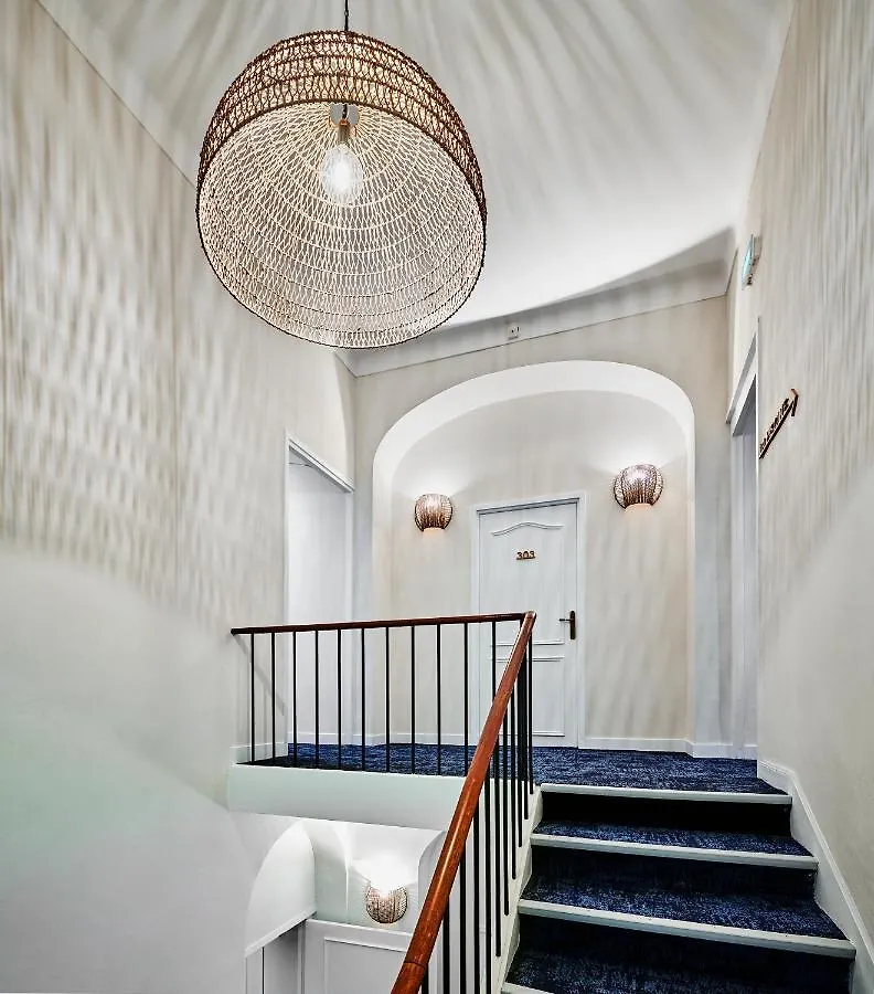 Hotel Le Suquet Cannes